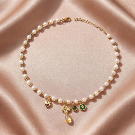 Golden Clover and Heart Pearl Necklace